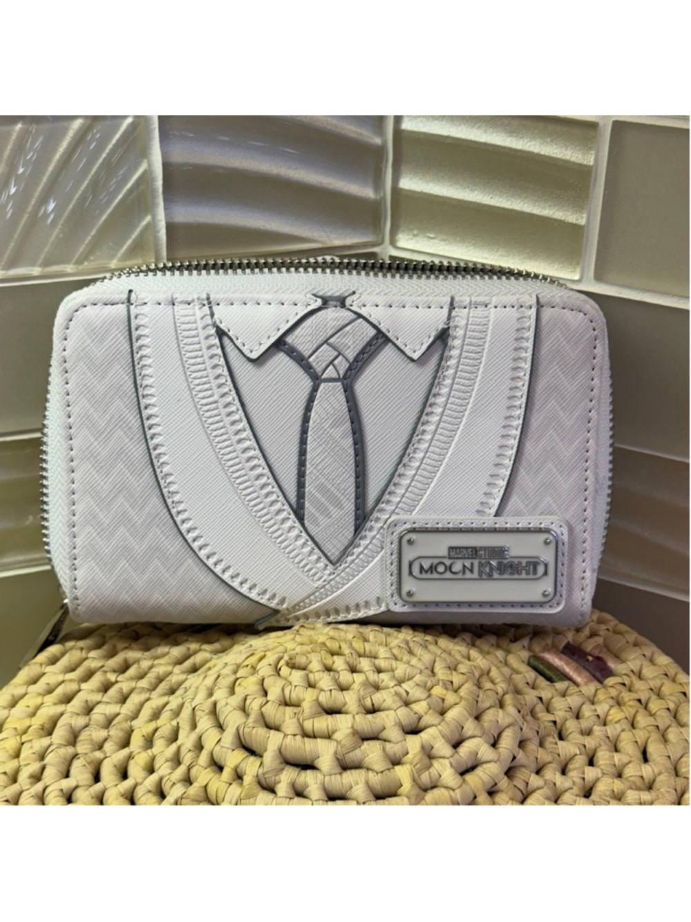 MARVEL LOUNGEFLY DISNEY Moon Knight Wallet One Size White Gray